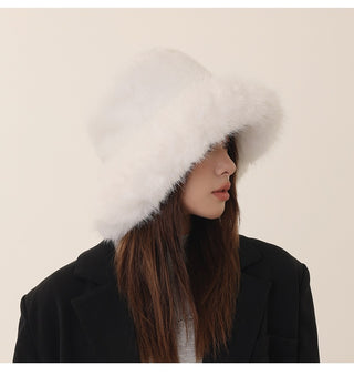 Plush Faux Fur Wide-Brim Winter Bucket Hat – Soft Fluffy Statement Hat