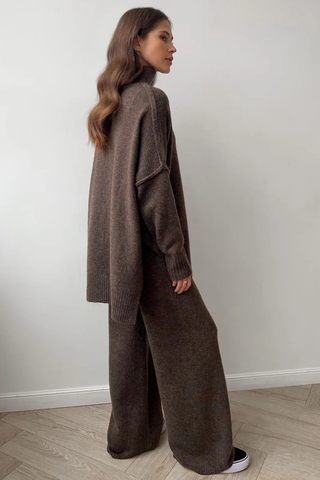 Soft Knit Two-Piece Set with Long-Sleeve Turtleneck and Relaxed Pants