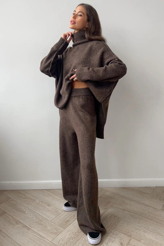 Soft Knit Two-Piece Set with Long-Sleeve Turtleneck and Relaxed Pants