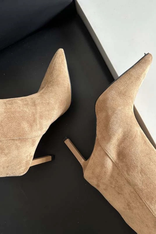 Pointed-Toe Suede Knee-High Stiletto Boots | Slim Fit, High Heel Winter Fashion Boots