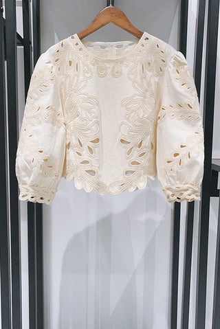 Leaf Embroidered Top & Mini Skirt Set – Scalloped Hem, Puff Sleeves & Matching Skirt
