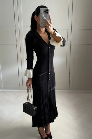 Ribbed Knit Mid-Long Dress with Contrast Pleated Cuffs and Button Front