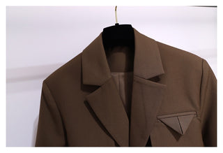 Structured Pocket Detail Blazer with Chain Belt – Long Sleeve Tailored Jacket
