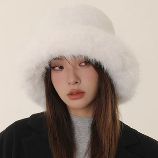 Plush Faux Fur Wide-Brim Winter Bucket Hat – Soft Fluffy Statement Hat