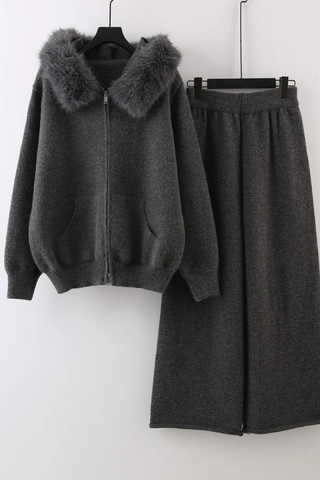 Zip-Front Hooded Knit Set with Faux Fur Trim – Long Sleeve Top & Wide-Leg Pants
