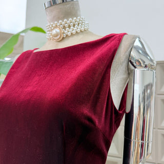 Sleeveless Burgundy Velvet Mini Dress with Bubble Hem Design