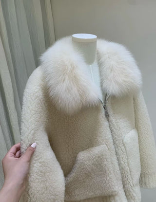 Luxury Teddy Shearling Jacket with Plush Faux Fur Collar – Warm Zip Winter Coat