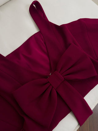 Elegant Burgundy Sleeveless Bow-Back Mini Dress
