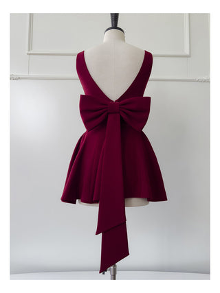 Elegant Burgundy Sleeveless Bow-Back Mini Dress