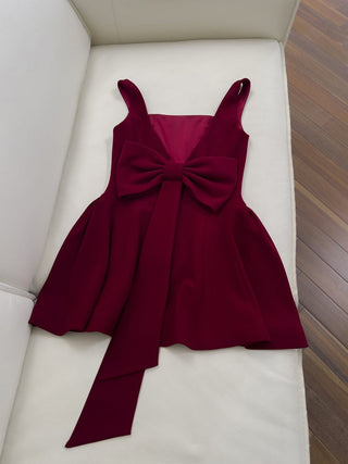 Elegant Burgundy Sleeveless Bow-Back Mini Dress